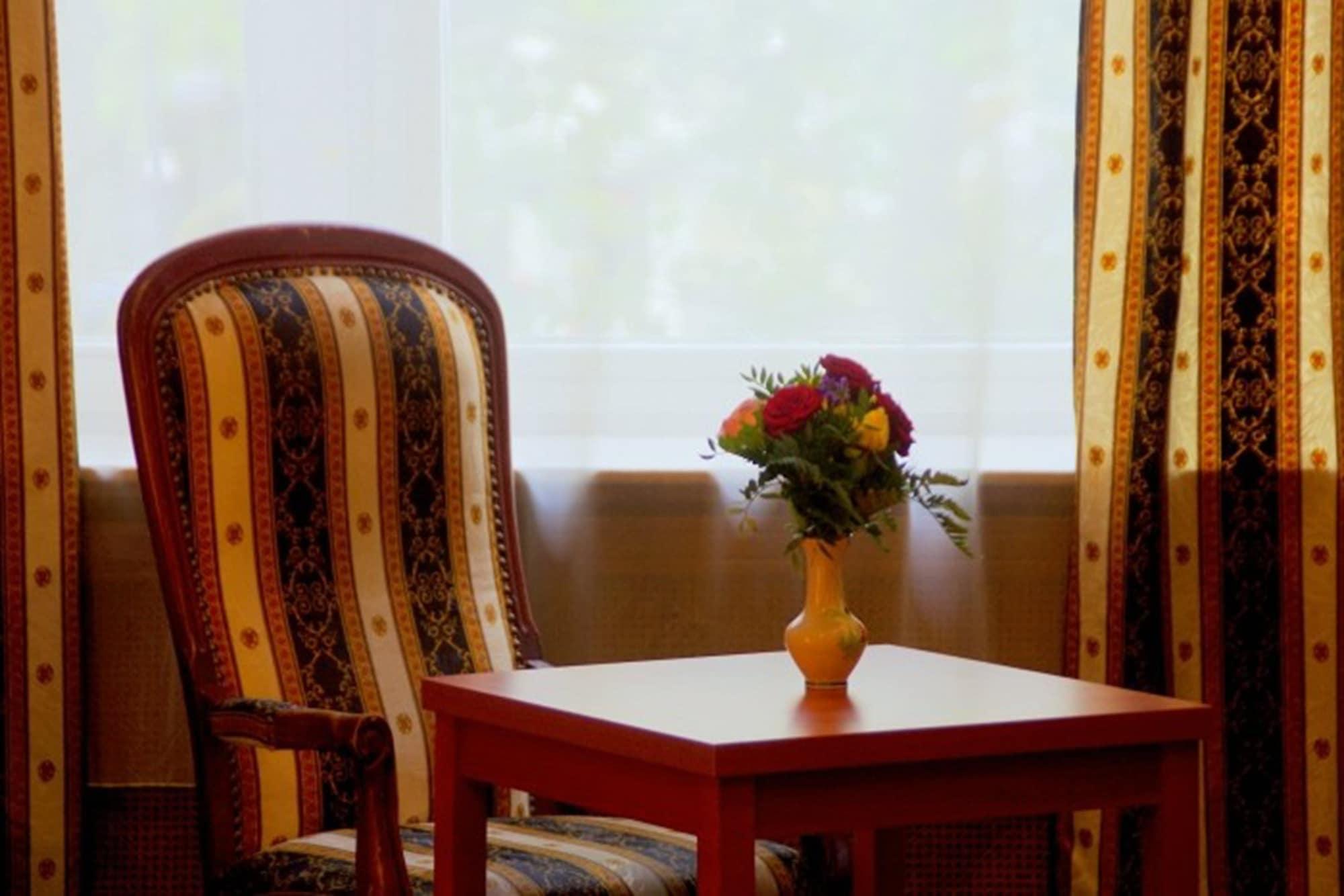 ซิตี้ โฮเทล อัม คูร์เฟือร์ชเตนดัม Hotel เบอร์ลิน ภายนอก รูปภาพ