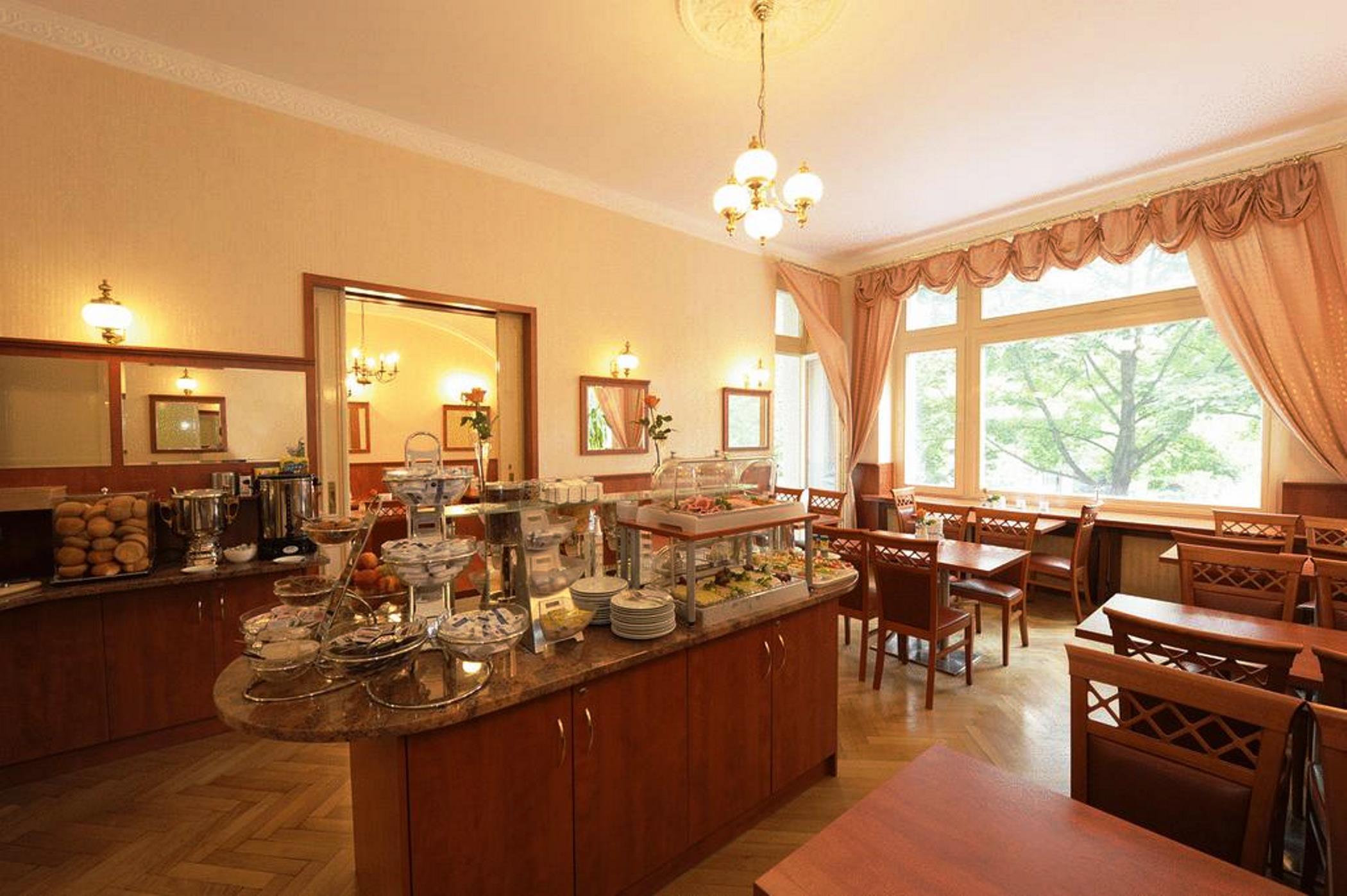 ซิตี้ โฮเทล อัม คูร์เฟือร์ชเตนดัม Hotel เบอร์ลิน ร้านอาหาร รูปภาพ