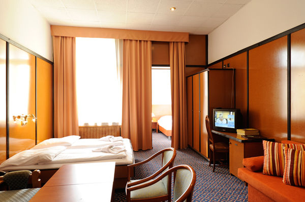 ซิตี้ โฮเทล อัม คูร์เฟือร์ชเตนดัม Hotel เบอร์ลิน ห้อง รูปภาพ